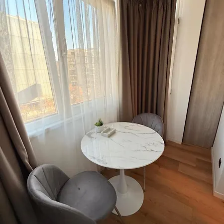 Jacuzzi Old Town Escape Apartment Bucharest Exterior photo