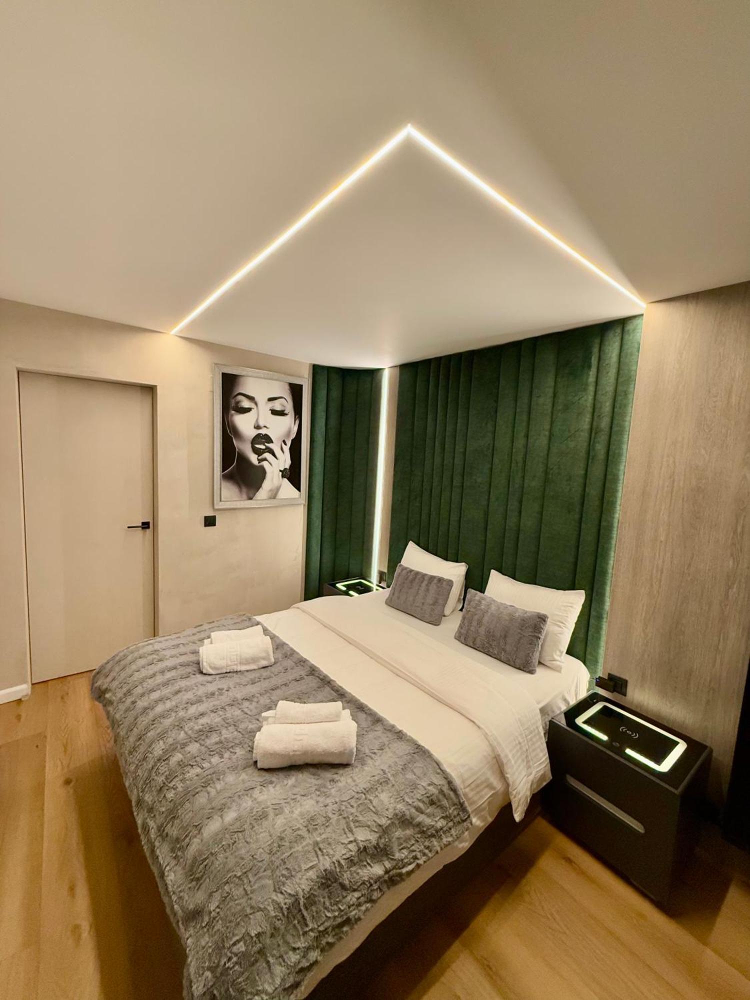 Apartment Jacuzzi Old Town Escape Bucharest